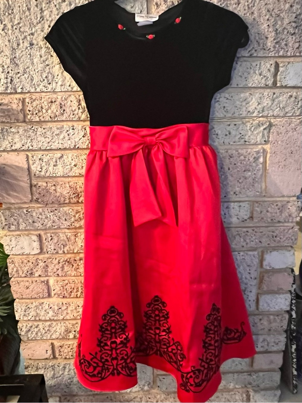 Rare Editions,Girls Size 12 Party dress. Black Velvet top with Red Satin Skirt